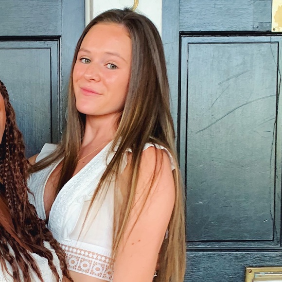 Profile Picture of Hannah Keefe (@hannah_keefe) on Poshmark