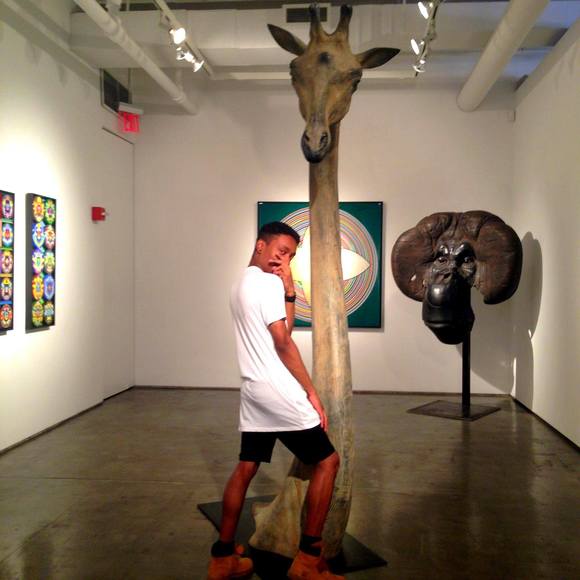 Profile Picture of Marvel Dəzi (@merdasville) on Poshmark