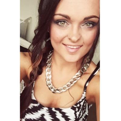 Profile Picture of Claire Scully (@clairescully0) on Twitter