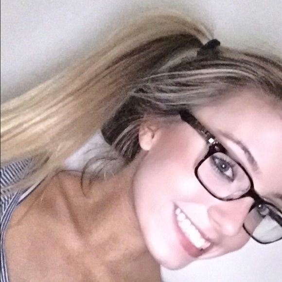 Profile Picture of Kristan Troike (@kristantroike) on Poshmark