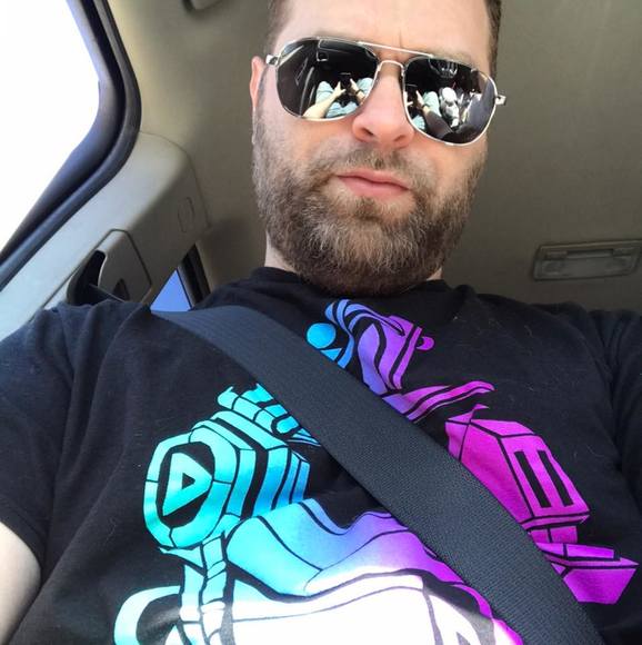 Profile Picture of Christopher Keene (@christopherkeen) on Poshmark