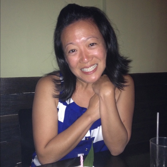 Profile Picture of Winnie Yu (@yuknowho) on Poshmark