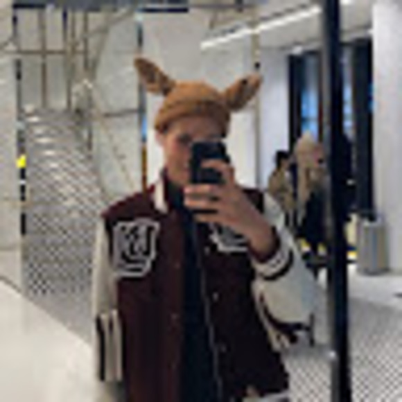 Profile Picture of Luuk Foden (@luukfoden) on Poshmark