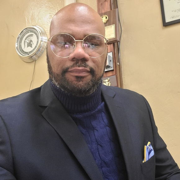 Profile Picture of Randall Coleman (@colemanr715) on Poshmark