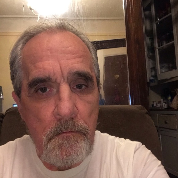 Profile Picture of George Murphy (@themurph854) on Poshmark