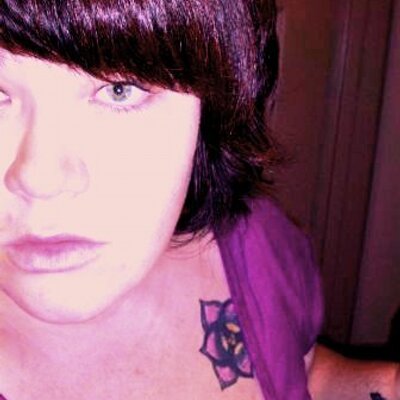 Profile Picture of Melanie Britton (@shadoepixies) on Twitter