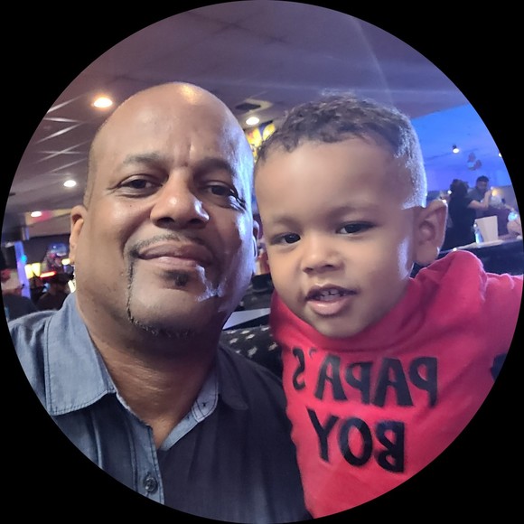 Profile Picture of Marcus Harper (@thebestinme) on Poshmark