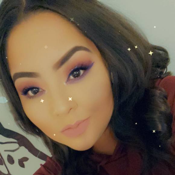 Profile Picture of Miriam Cedillo (@mirliz1990) on Poshmark