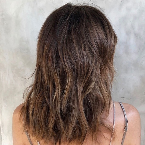 Profile Picture of Shannon Barnella (@shannonbarnella) on Poshmark