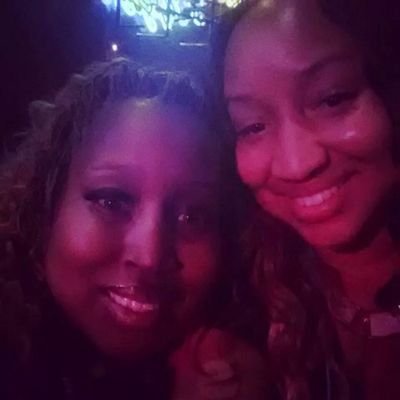 Profile Picture of Veronica Holt (@vholt1393) on Twitter