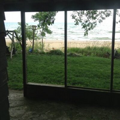 Profile Picture of SUSAN DOFFEK (@suedoffek) on Twitter