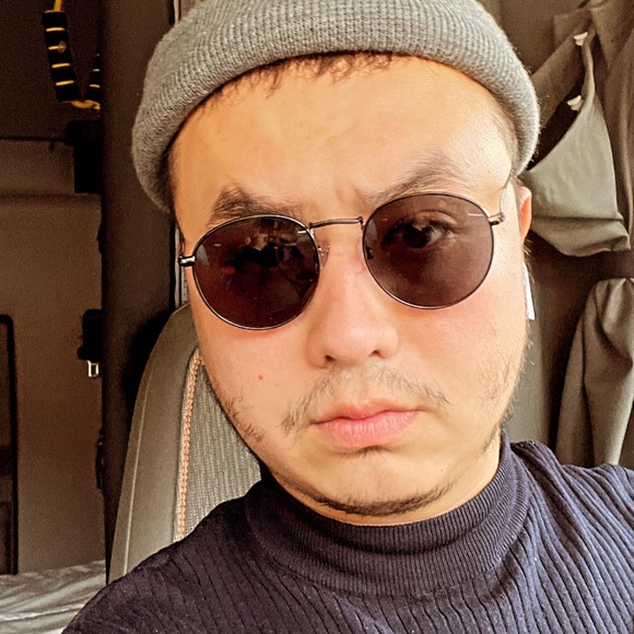 Profile Picture of Abdulla Jurakhonov (@abdullaj) on Poshmark