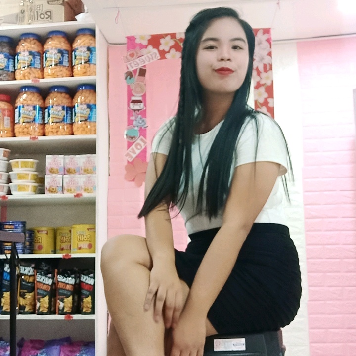Profile Picture of @Kimmii1829 (@kimpastores) on Tiktok
