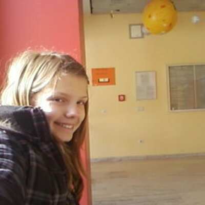 Profile Picture of Bianca Meyer (@AshleyLongley) on Twitter