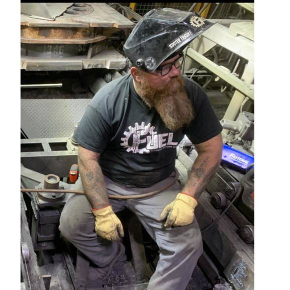 Profile Picture of Brian Miller (@brianmiller372) on Poshmark