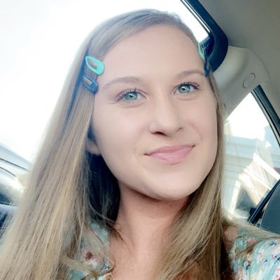 Profile Picture of Lisa Reneé (@LisaMacfadden) on Twitter