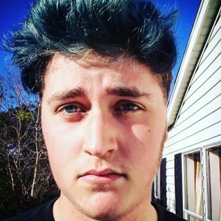 Profile Picture of Michael Danielson (@Mike_TheFanBoi) on Twitter
