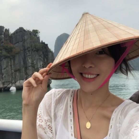 Profile Picture of Martina Chun (@martinachun91) on Poshmark