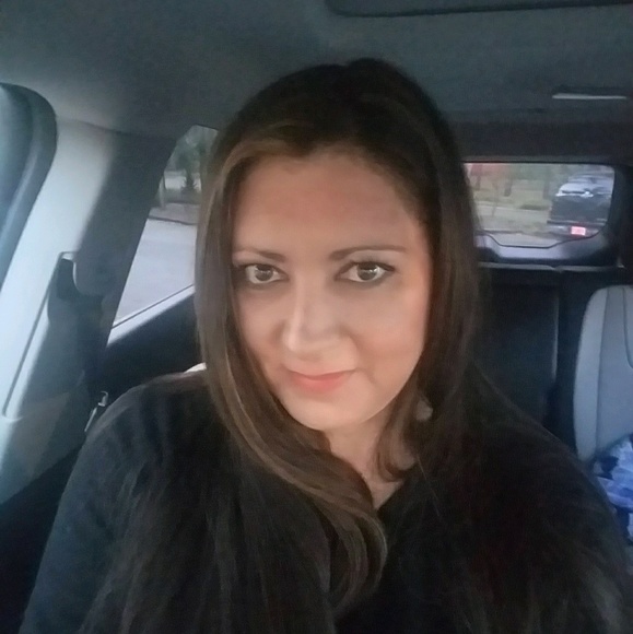 Profile Picture of Jodie Christopher (@amazon1993) on Poshmark