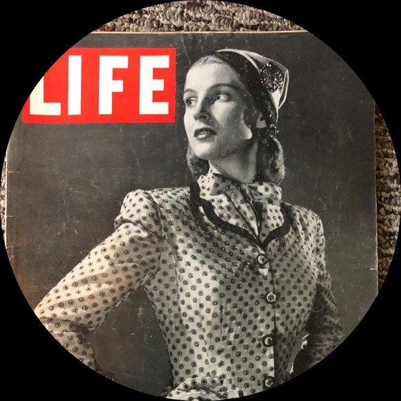 Profile Picture of Jennifer Alfano (@ielephantyou) on Poshmark