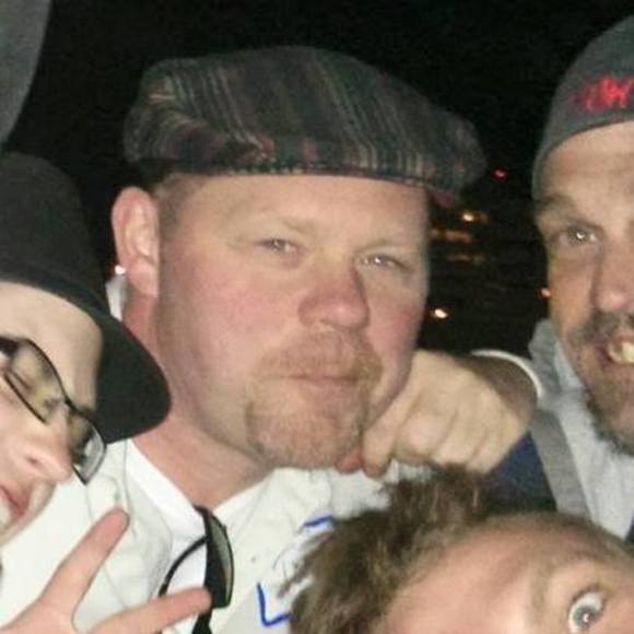 Tom Pesonen - Poshmark Profile Picture of Tom Pesonen (@tompesonen7) on Poshmark