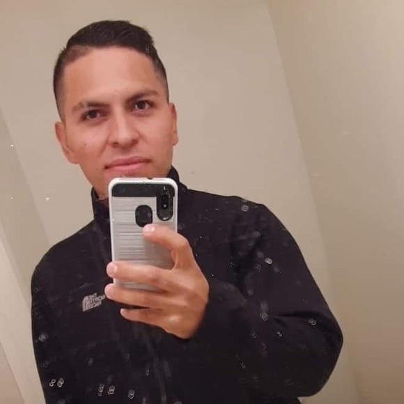 Profile Picture of Kevin Marin (@kmarinduarte) on Poshmark