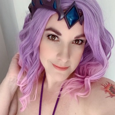 Profile Picture of Lisa Pike (@hey_lease) on Twitter