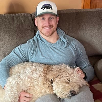 Profile Picture of Zack Andrew (@zackdedura) on Twitter