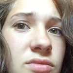 Profile Picture of Lys Charon Rouseau (@aliceaupaysdesmalheurs) on Instagram
