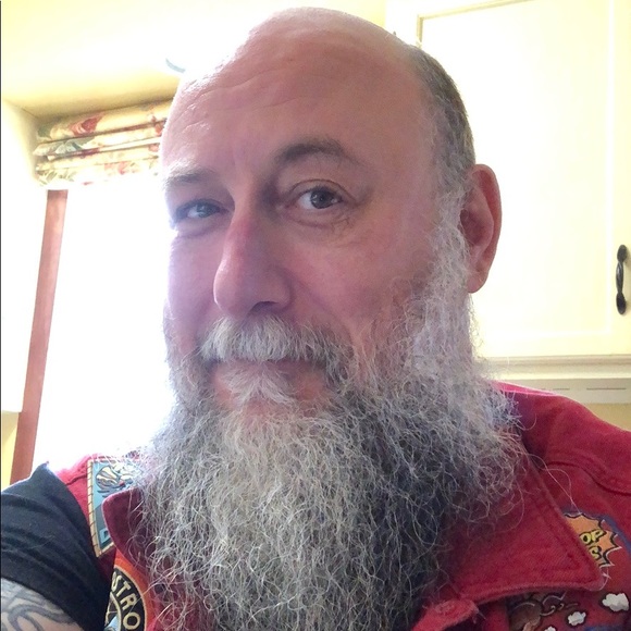 Profile Picture of Steve Hodgson (@oldmankicks) on Poshmark