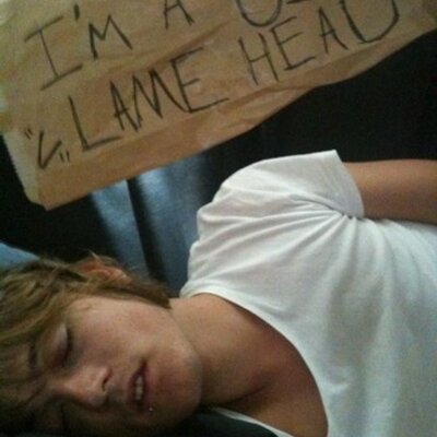 Profile Picture of Andy Clemmensen (@AndyHasHerpes) on Twitter