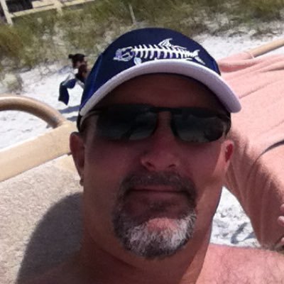 Profile Picture of Clint Perkins (@cperkins0427) on Twitter