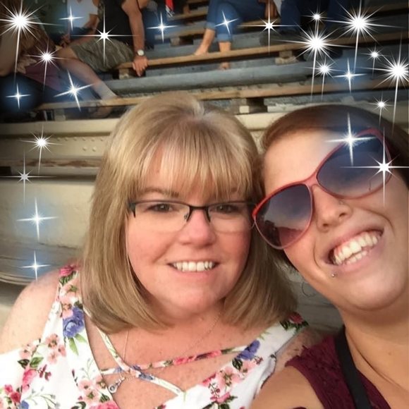 Profile Picture of Kimberly Smith silverthorn (@kim728) on Poshmark