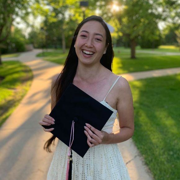 Profile Picture of Bianca Pratte (@biancapratte) on Poshmark