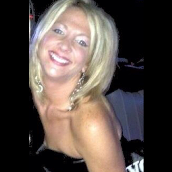 Louise Ortmann - Poshmark Profile Picture of Louise Ortmann (@lsortmann) on Poshmark