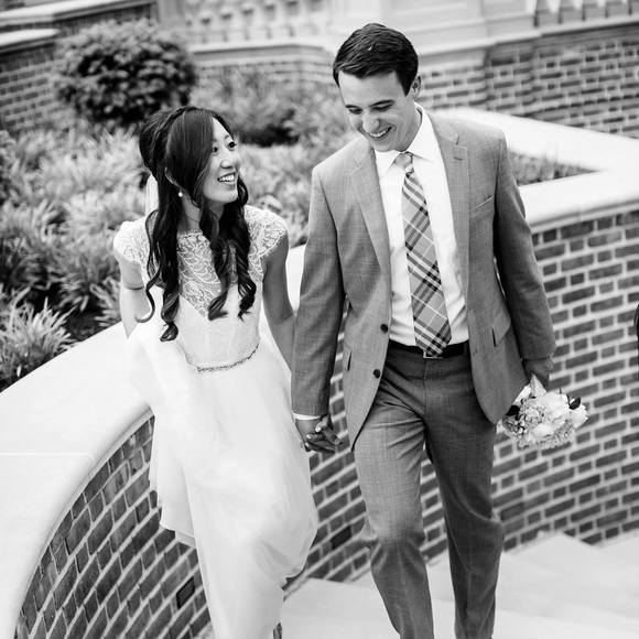 Profile Picture of Lisa Huang (@lisahuang) on Poshmark