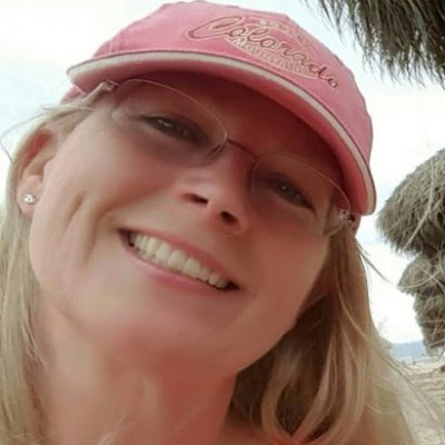 Profile Picture of Michelle Michalski (@myhousekey97) on Twitter