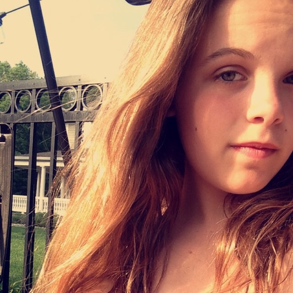 Profile Picture of Diamond Diamond (@hannah24126) on Poshmark
