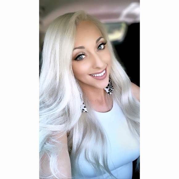 Profile Picture of Cassie Stewart (@casscstylistt) on Poshmark