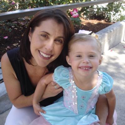 Profile Picture of Robin Whitaker (@RobinWh78379839) on Twitter