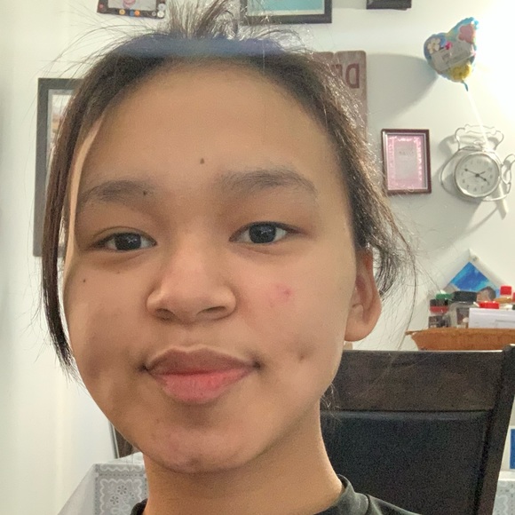 Profile Picture of Rolanda Amautinuar (@ramautinuar) on Poshmark