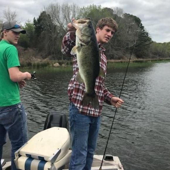 Profile Picture of Devan Beener (@devanbeener) on Poshmark