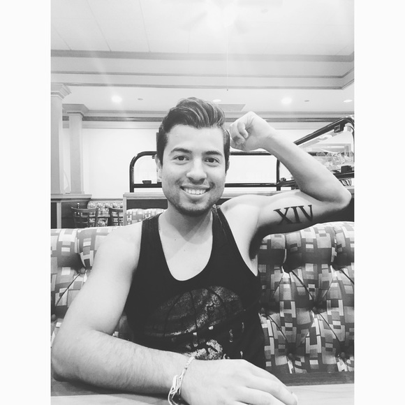 Profile Picture of Carlos Lucas (@clucas1347) on Poshmark