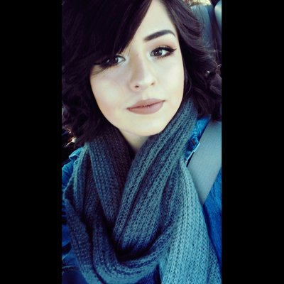 Profile Photo of Lori Rocha (@Lori2497) on Twitter