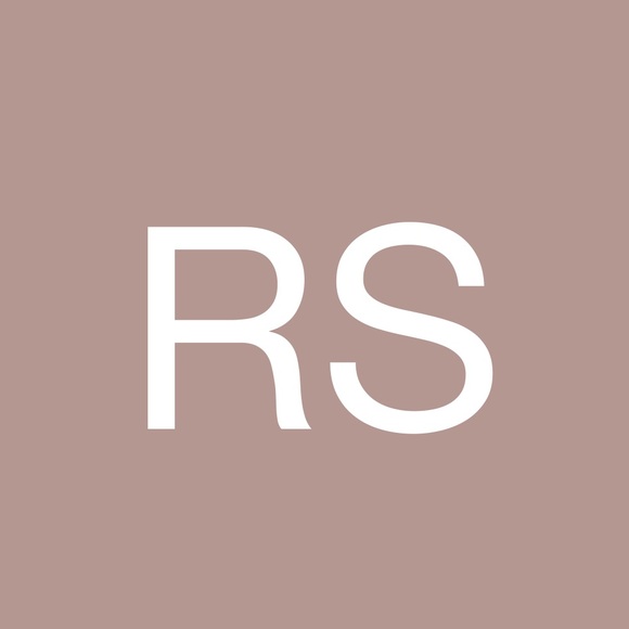 Profile Picture of Rachel Sandone (@rsandone1) on Poshmark