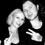 Sarah Walls / Hourglass - Instagram Profile Picture of Sarah Walls / Hourglass (@bitchywhinypastmember) on Instagram