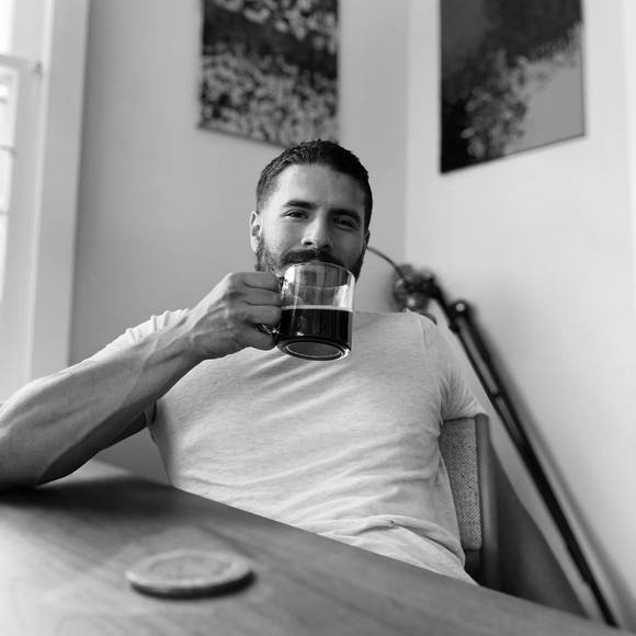 Profile Picture of Robert Zapata (@robbyzdogg) on Poshmark