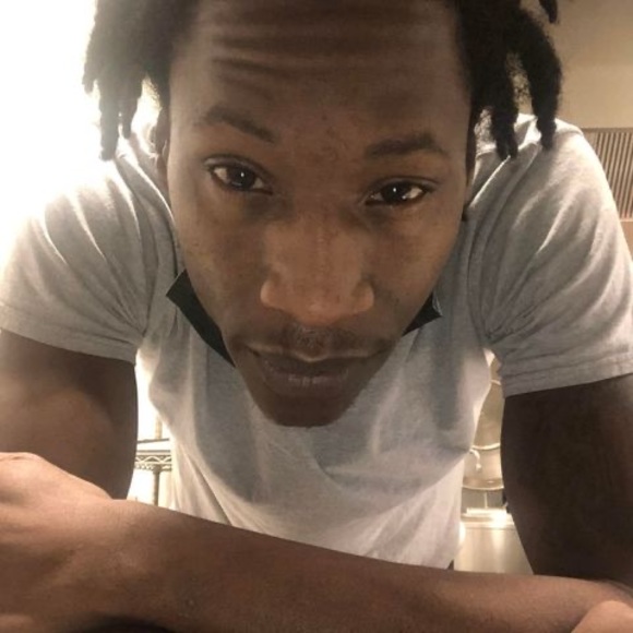 Profile Picture of Dexter Franklin (@fdexter35) on Poshmark