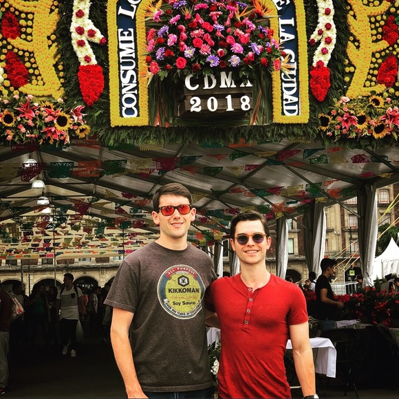 Profile Picture of Evan Ashy (@evanashy) on Poshmark