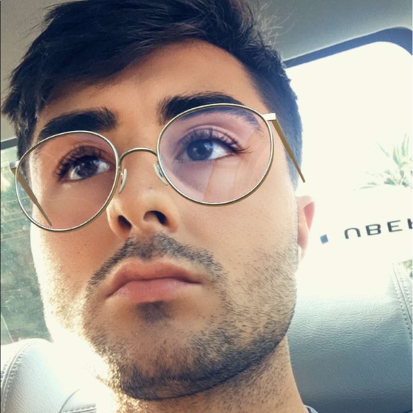 Profile Picture of Sal Mazzulla (@smazzulla11) on Poshmark